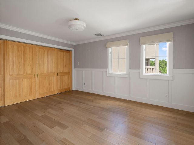 1937 Rue De St Tropez 10, Austin, TX 78746