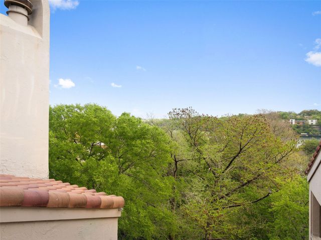 1937 Rue De St Tropez 10, Austin, TX 78746