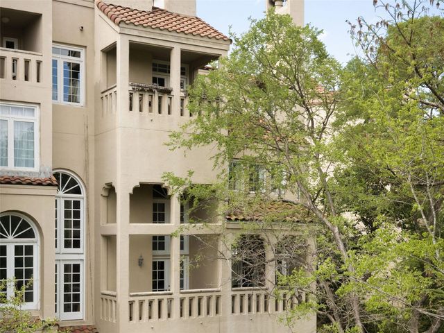 1937 Rue De St Tropez 10, Austin, TX 78746