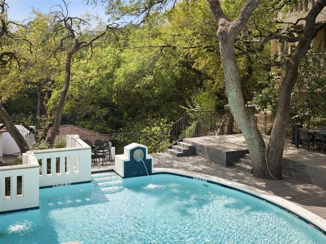 1937 Rue De St Tropez 10, Austin, TX 78746
