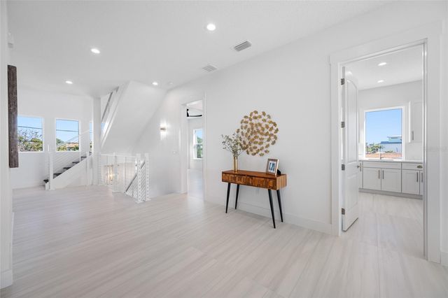 11460 7TH STREET E, Treasure Island, FL 33706