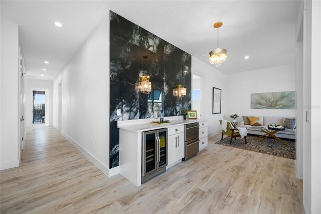 11460 7TH STREET E, Treasure Island, FL 33706