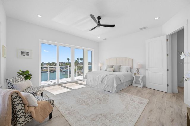 11460 7TH STREET E, Treasure Island, FL 33706