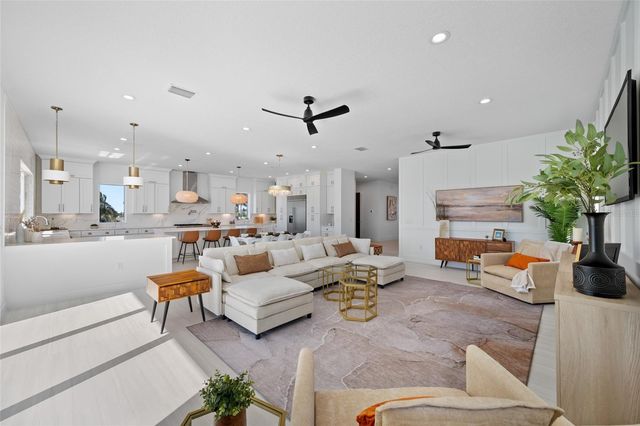 11460 7TH STREET E, Treasure Island, FL 33706