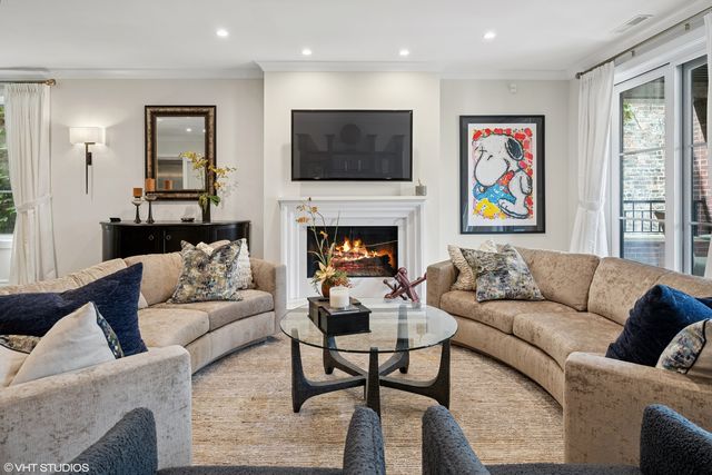 1851 N Halsted Street 2, Chicago, IL 60614