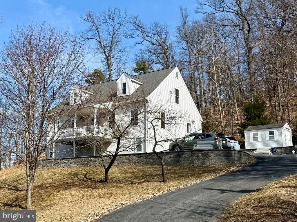 664 BRANDY RD, Front Royal, VA 22630