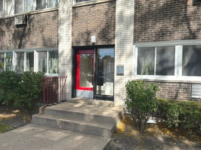 8500 Skokie Boulevard 2C, Skokie, IL 60077