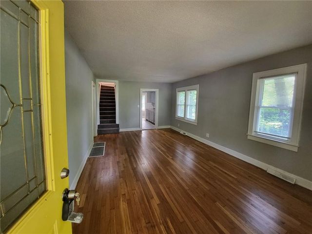 6835 Bellefontaine Avenue, Kansas City, MO 64132