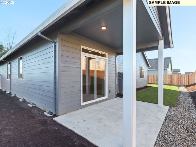 2140 E Otter Loop, La Center, WA 98629