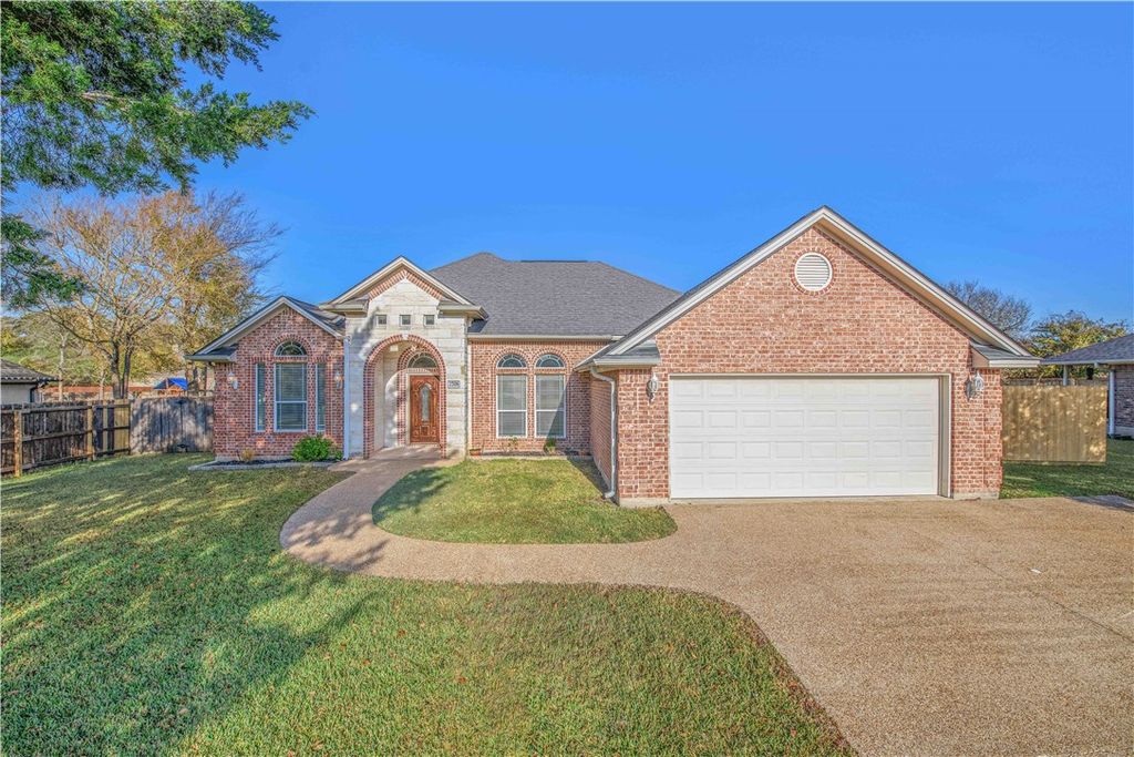 2708 Wood Court, Bryan, TX 77808