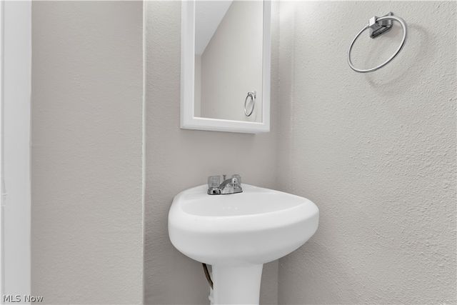 11930 Geraldine Avenue, Cleveland, OH 44111