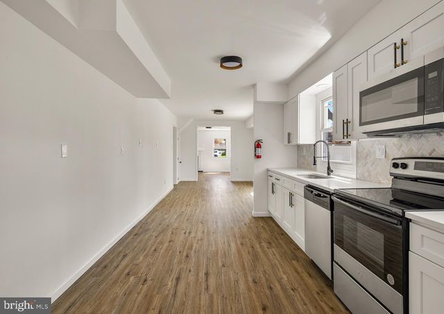 24 NEW CASTLE LN, Willingboro, NJ 08046