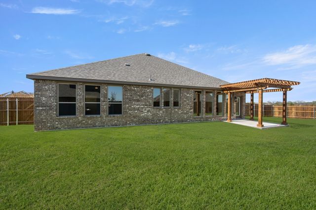 1808 Peace Lily Lane, Waxahachie, TX 75165