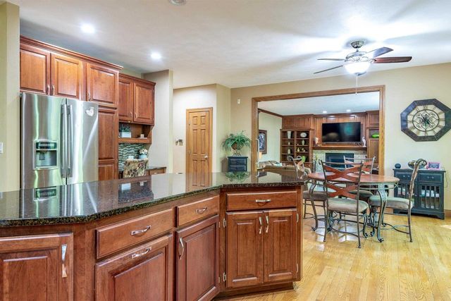 1501 S Weimar Street, Appleton, WI 54915