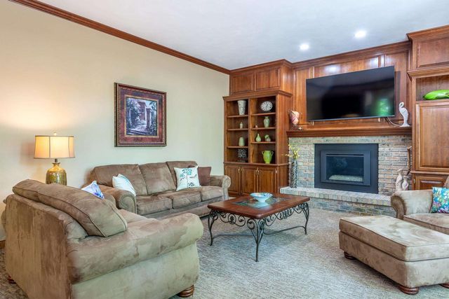 1501 S Weimar Street, Appleton, WI 54915