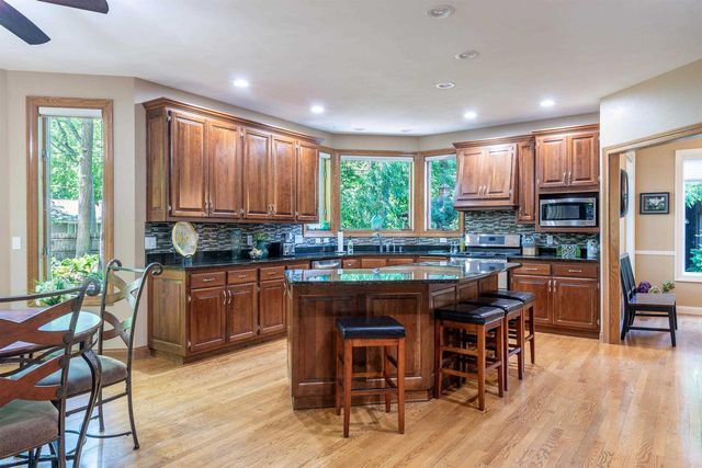 1501 S Weimar Street, Appleton, WI 54915