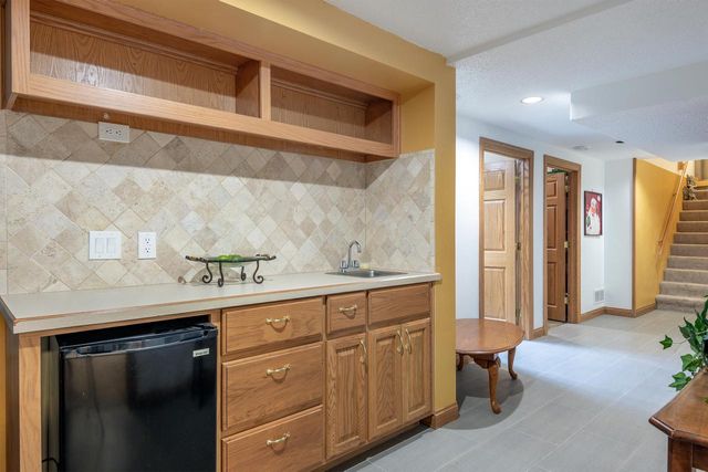1501 S Weimar Street, Appleton, WI 54915