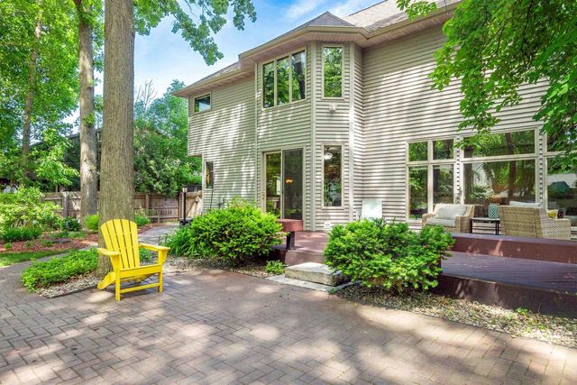 1501 S Weimar Street, Appleton, WI 54915