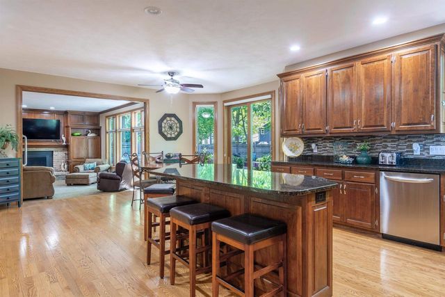 1501 S Weimar Street, Appleton, WI 54915