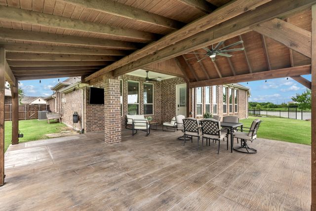 2750 Pinto Creek Drive, Celina, TX 75078