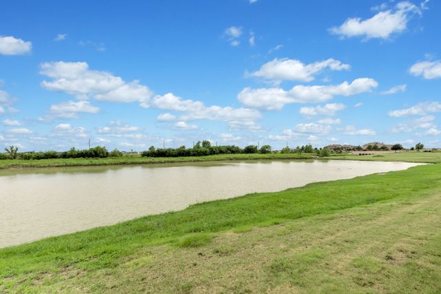 2750 Pinto Creek Drive, Celina, TX 75078