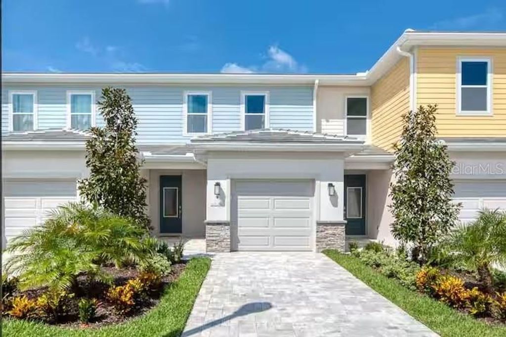 792 DRIVING RANGE COURT, Reunion, FL 34747