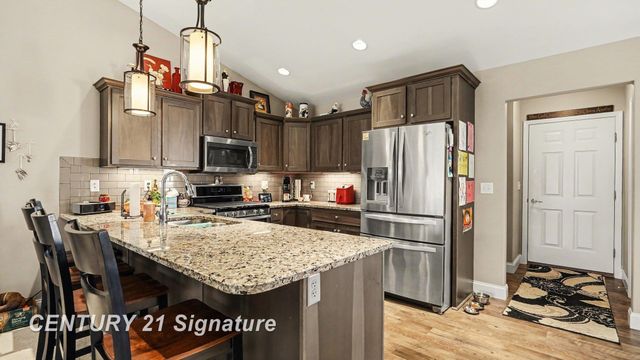 87 Tuscany Circle, Saginaw Twp, MI 48603