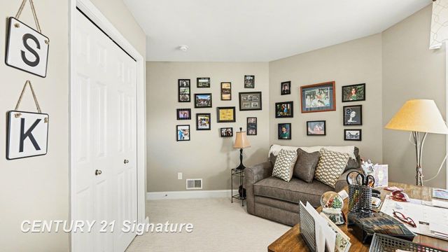 87 Tuscany Circle, Saginaw Twp, MI 48603
