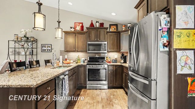 87 Tuscany Circle, Saginaw Twp, MI 48603
