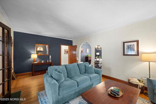 2513 Portsmouth Avenue, Toledo, OH 43613