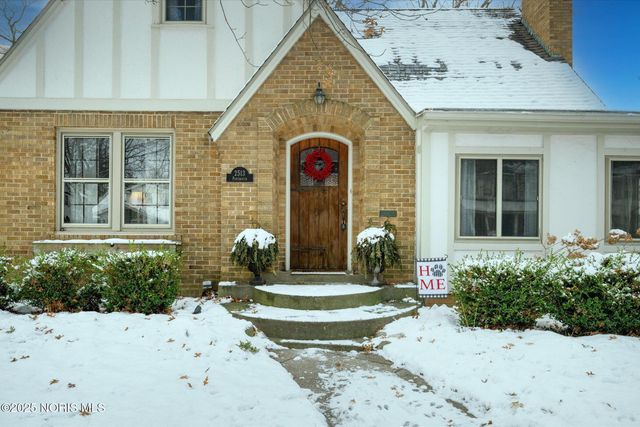 2513 Portsmouth Avenue, Toledo, OH 43613