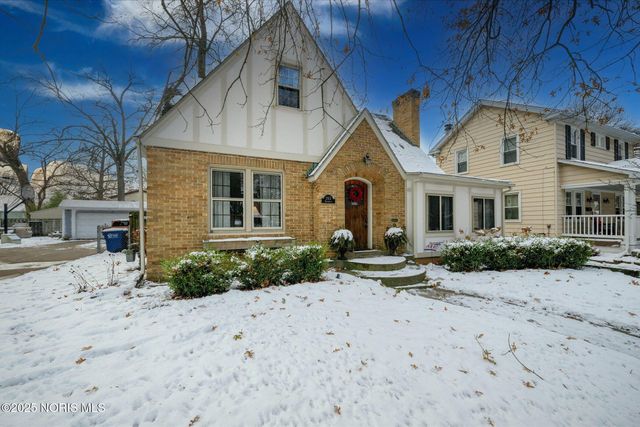 2513 Portsmouth Avenue, Toledo, OH 43613