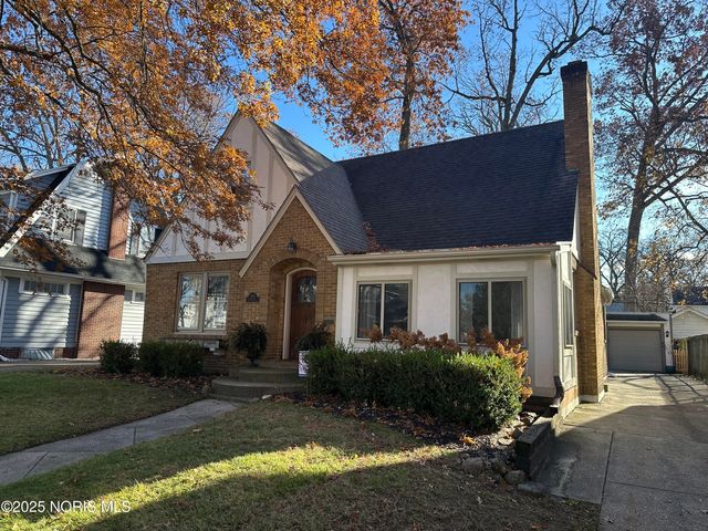 2513 Portsmouth Avenue, Toledo, OH 43613