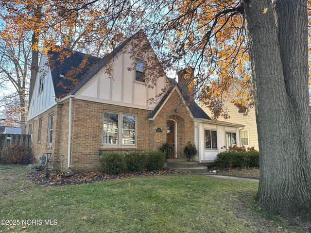 2513 Portsmouth Avenue, Toledo, OH 43613