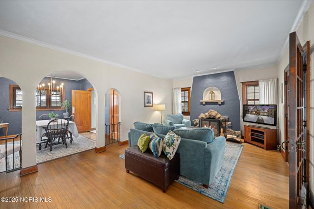 2513 Portsmouth Avenue, Toledo, OH 43613