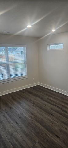 516 Benchmark Lane, Fayetteville, AR 72704