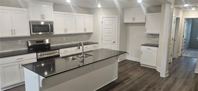 516 Benchmark Lane, Fayetteville, AR 72704