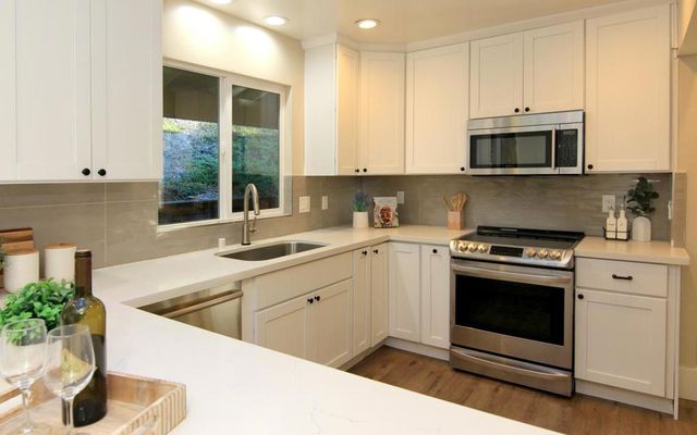 23416 Sunset Drive, Los Gatos, CA 95033