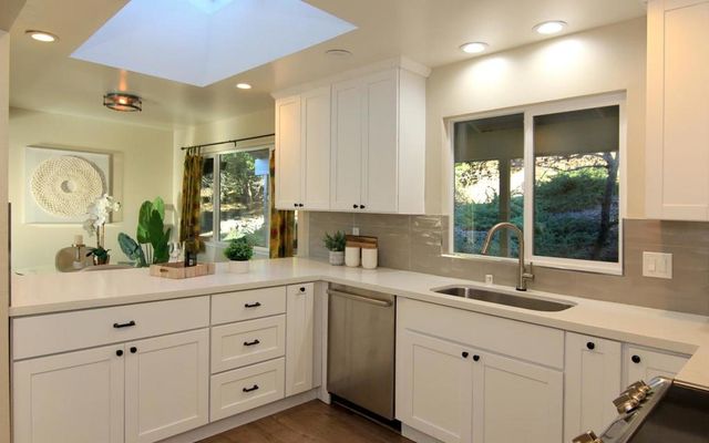 23416 Sunset Drive, Los Gatos, CA 95033