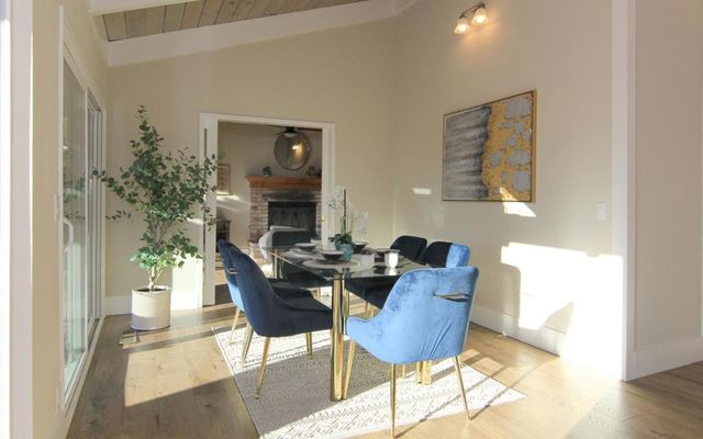 23416 Sunset Drive, Los Gatos, CA 95033