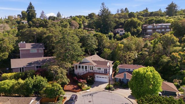 2884 Roland Avenue, San Carlos, CA 94070