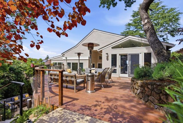 2884 Roland Avenue, San Carlos, CA 94070