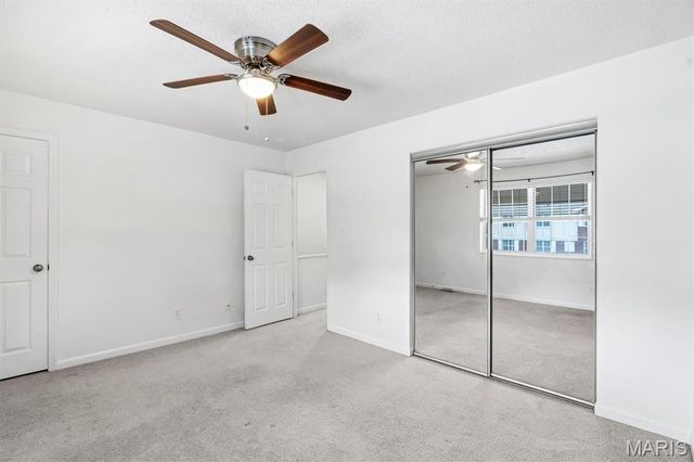 8912 N Swan Circle, Brentwood, MO 63144