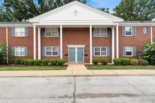 8912 N Swan Circle, Brentwood, MO 63144