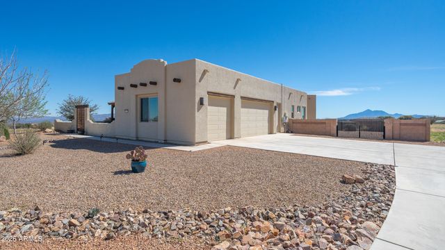 8859 S ARAB Court, Hereford, AZ 85615