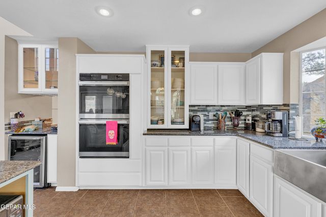 900 VIA REDONDA Court, El Paso, TX 79912