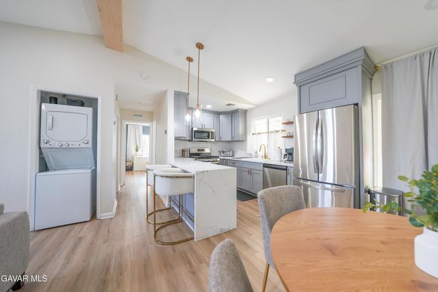 2303 Rosewood Avenue, Lancaster, CA 93535