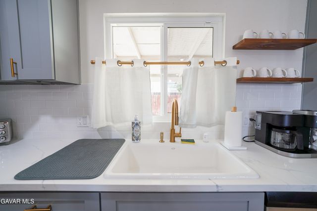 2303 Rosewood Avenue, Lancaster, CA 93535