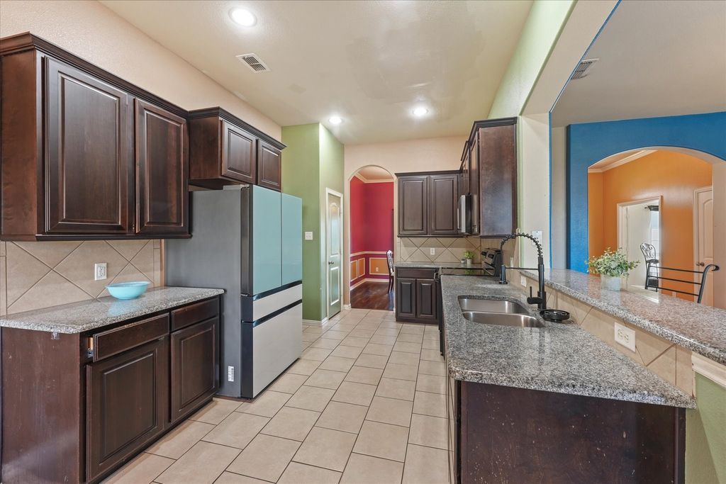 343 Cambridge Court, Waxahachie, TX 75167 — photo 5