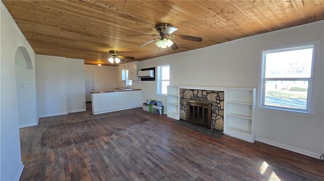1114 Comstock Street, Chillicothe, MO 64601